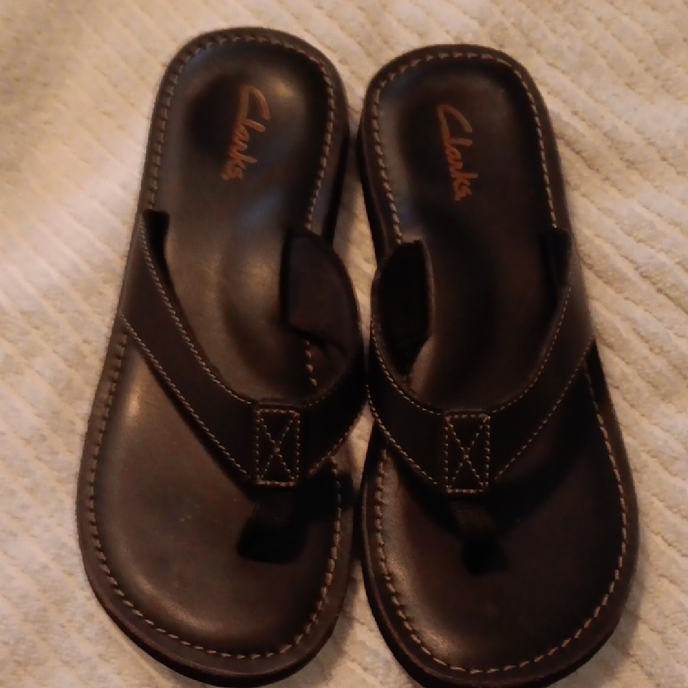 Clarks Black Sandals with Durable Sole and Wide Strap